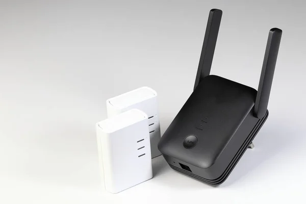 depositphotos_528125674-stock-photo-modern-wireless-router-network-router